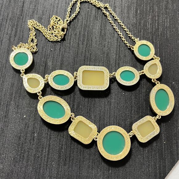Anna & Ava 2-strand Statement Necklace Gold tone Chain Yellow Green 17-20 Inches - Picture 3 of 3
